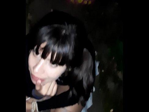 ❤️ रस्त्यावर कँडीच्या बदल्यात लिंग सुजले ❤️  अश्लील mr.porn-milf-300.ru ❌